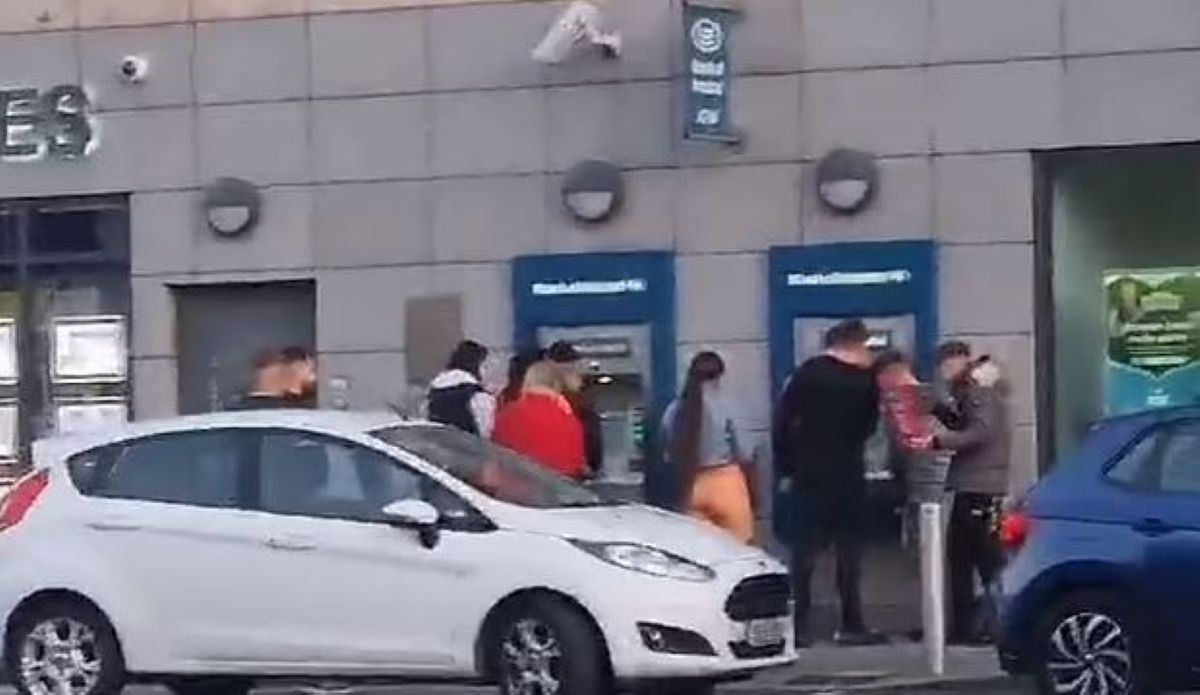 ΑΤΜ Ιρλανδία βίντεο