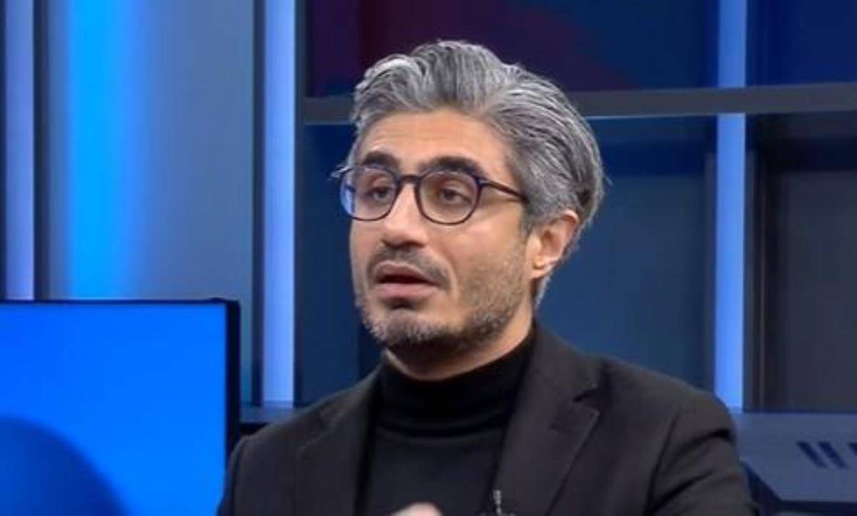 Τουρκία: Ο δημοσιογράφος Μπαρίς Πεχλιβάν ειδοποιήθηκε με SMS να επιστρέψει στην φυλακή