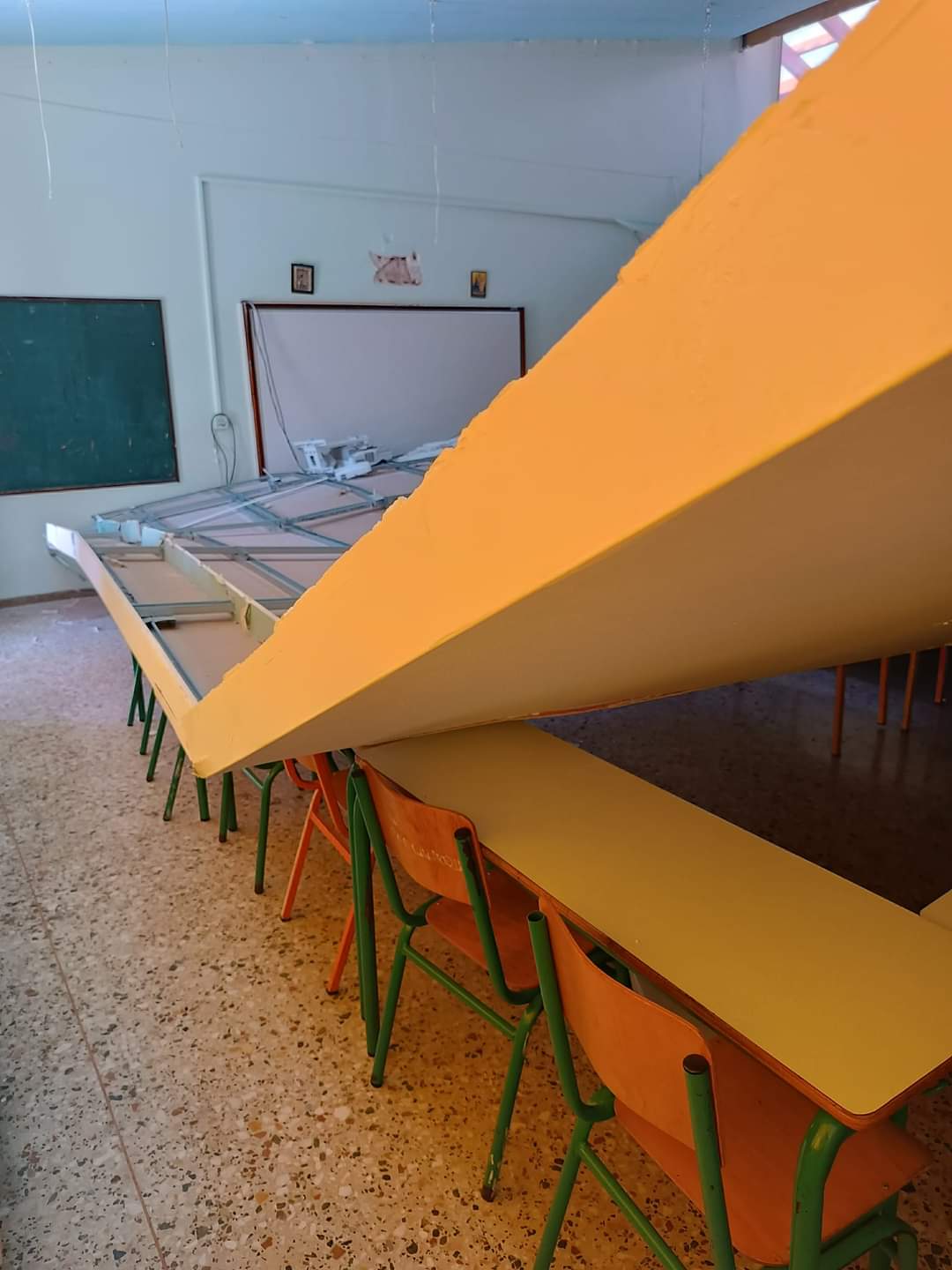 Βαρνάβας σχολείο