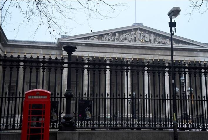 Βρετανία: Ανακρίθηκε ύποπτος για τις κλοπές στο Βρετανικό Μουσείο – Οι εναντίον του νομικές ενέργειες