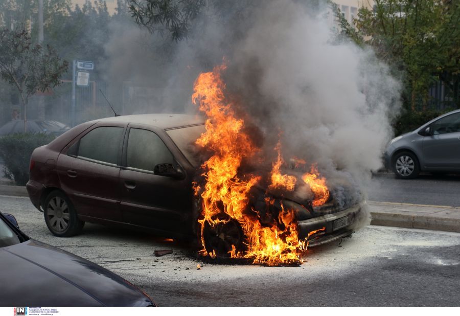 φωτιά αυτοκίνητο