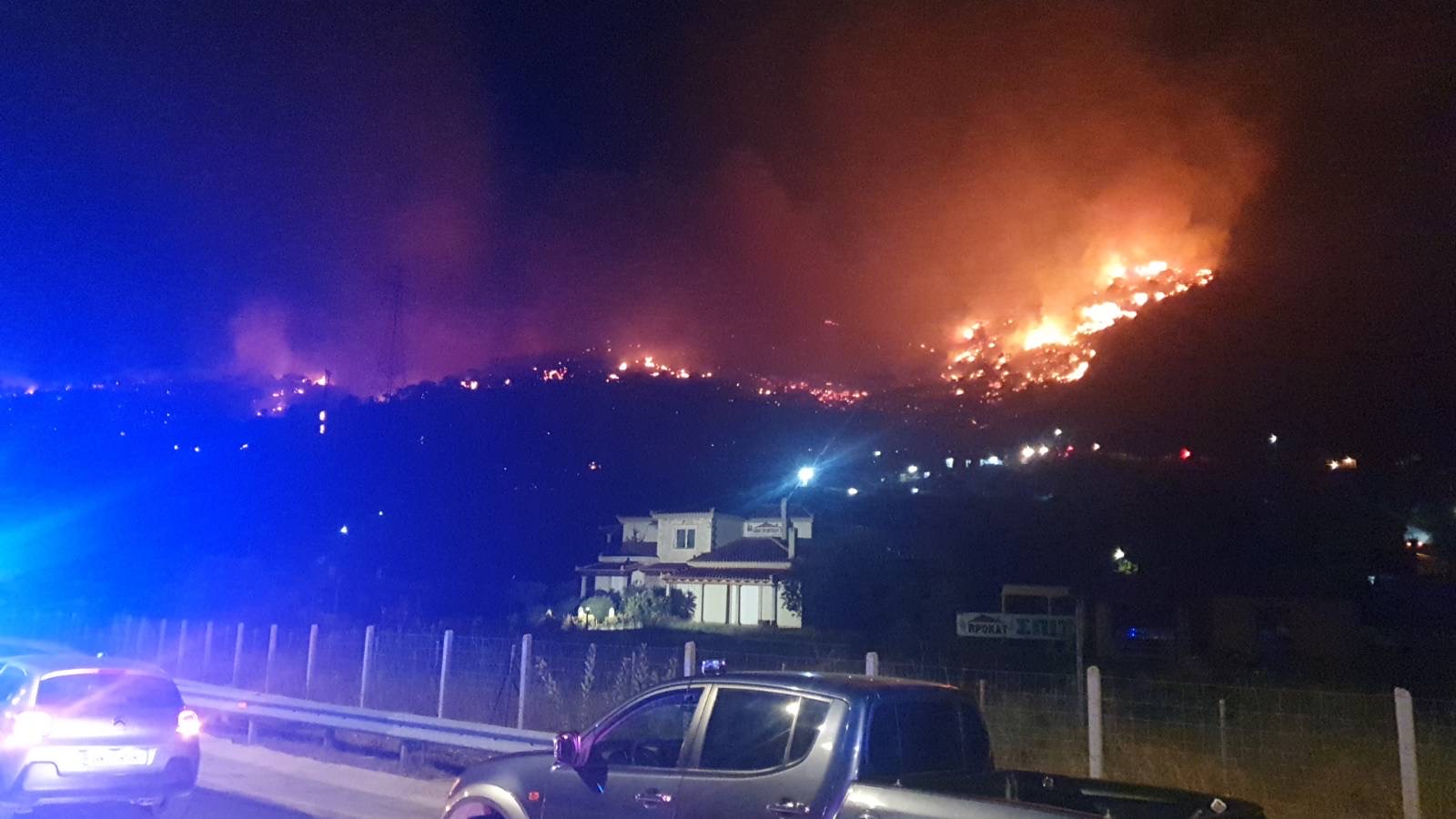 Φωτιά διόδια Ελευσίνας