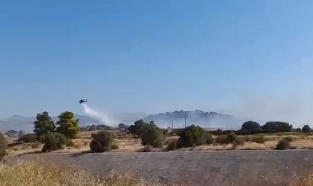 Ελευσίνα: Συναγερμός για νέα φωτιά κοντά στην 112 Πτέρυγα Μάχης