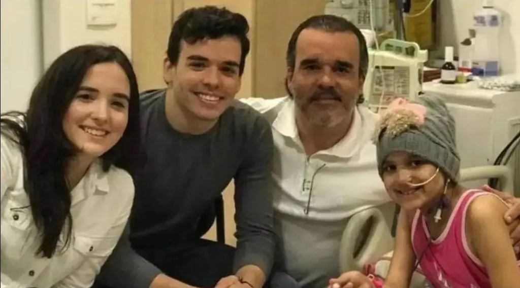 Η συγκλονιστική ιστορία του Régis Feitosa Mota: Πέθανε από την ίδια ασθένεια που σκότωσε τα 3 παιδιά του – «Απερίγραπτος πόνος»