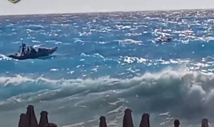 Λευκάδα: Καρέ καρέ η επιχείρηση διάσωσης τουριστών που έκαναν κανό με 7 μποφόρ στο Κάθισμα – ΒΙΝΤΕΟ