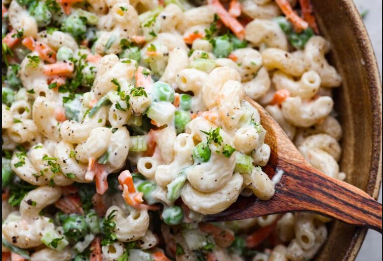 Γρήγορη και εύκολη μακαρονοσαλάτα – Η συνταγή και τα υλικά