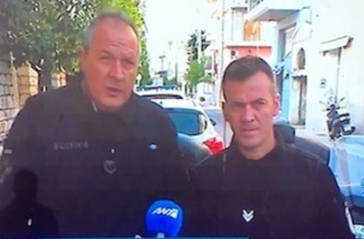 Μεσολόγγι: «Το παιδί ήταν ιδρωμένο και σε ημιλιπόθυμη κατάσταση» – Συγκινούν οι αστυνομικοί που απεγκλώβισαν την 4χρονη από αυτοκίνητο