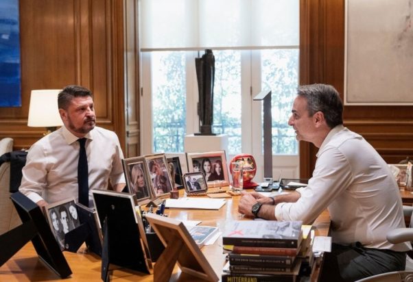 Μητσοτάκης και Χαρδαλιάς