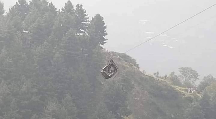 Πακιστάν: Εντυπωσιακή διάσωση 8 εγκλωβισμένων από τελεφερίκ – Κρεμόταν σε ύψος 350 μέτρων