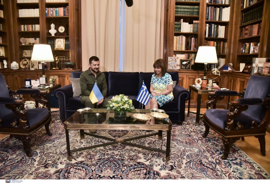 Συνάντηση της ΠτΔ με τον Πρόεδρο της Ουκρανίας – Σακελλαροπούλου: Η Ελλάδα θα συνεχίσει να στηρίζει την Ουκρανία