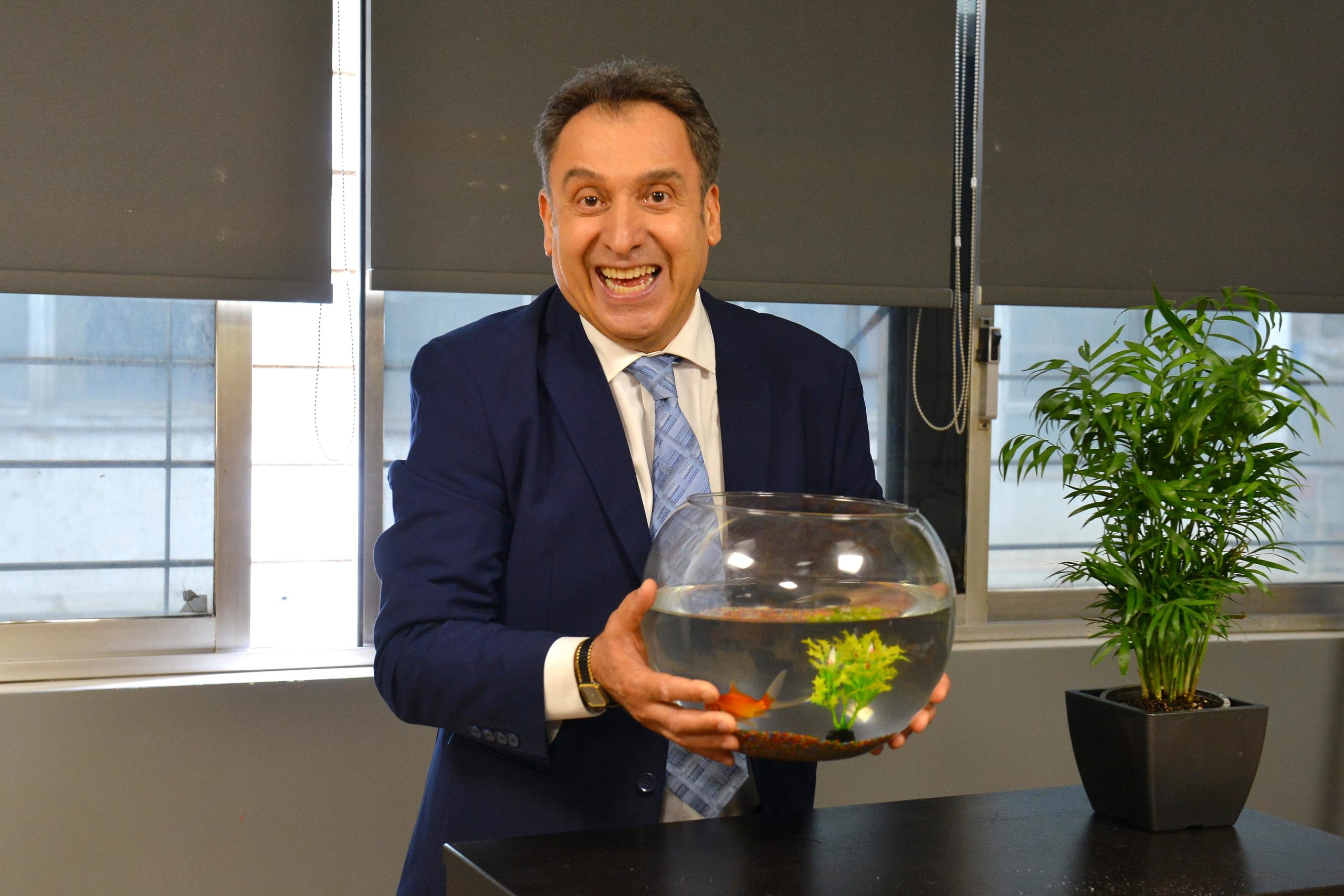 «Στα σύρματα», ΕΡΤ σειρά