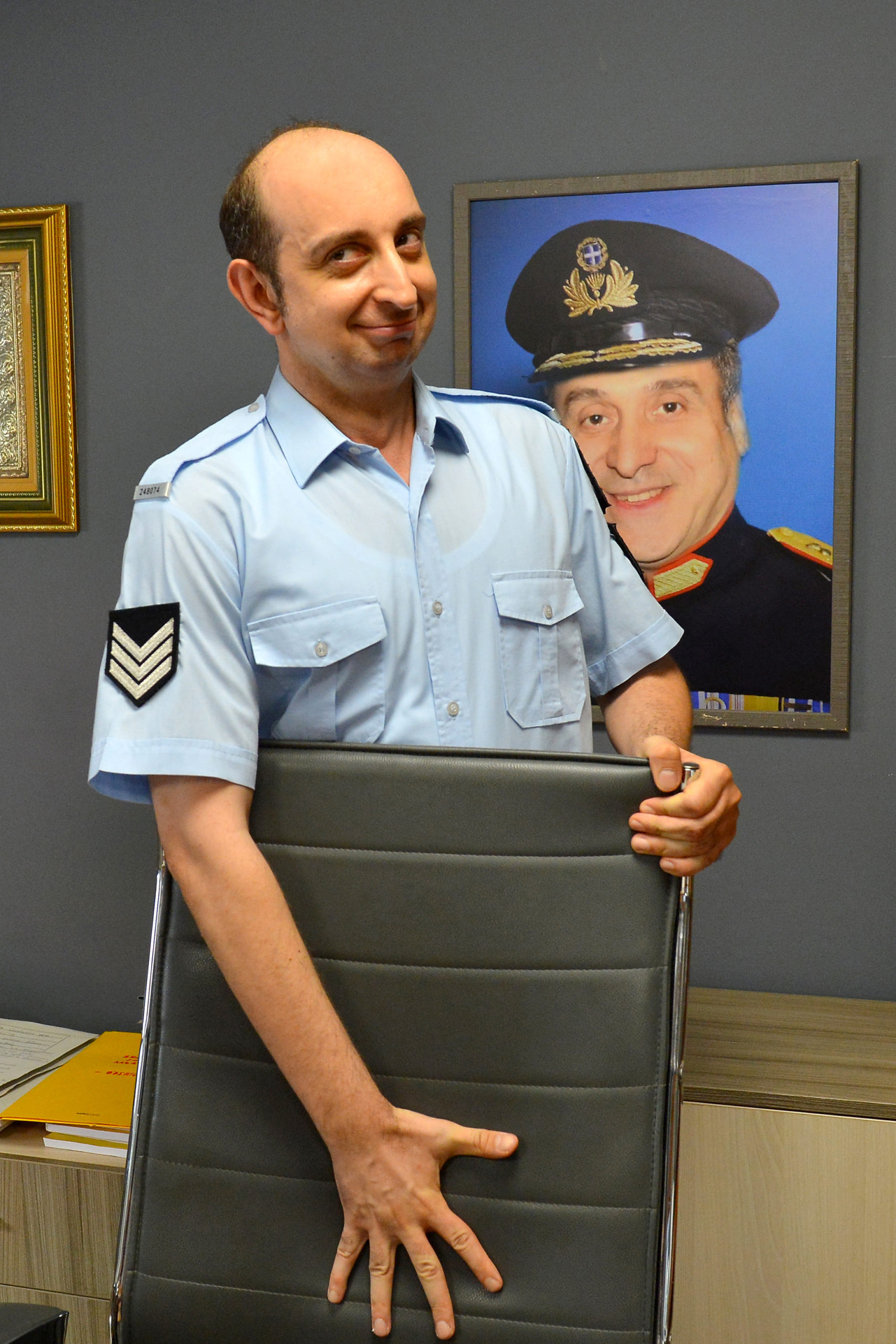 «Στα σύρματα», ΕΡΤ σειρά