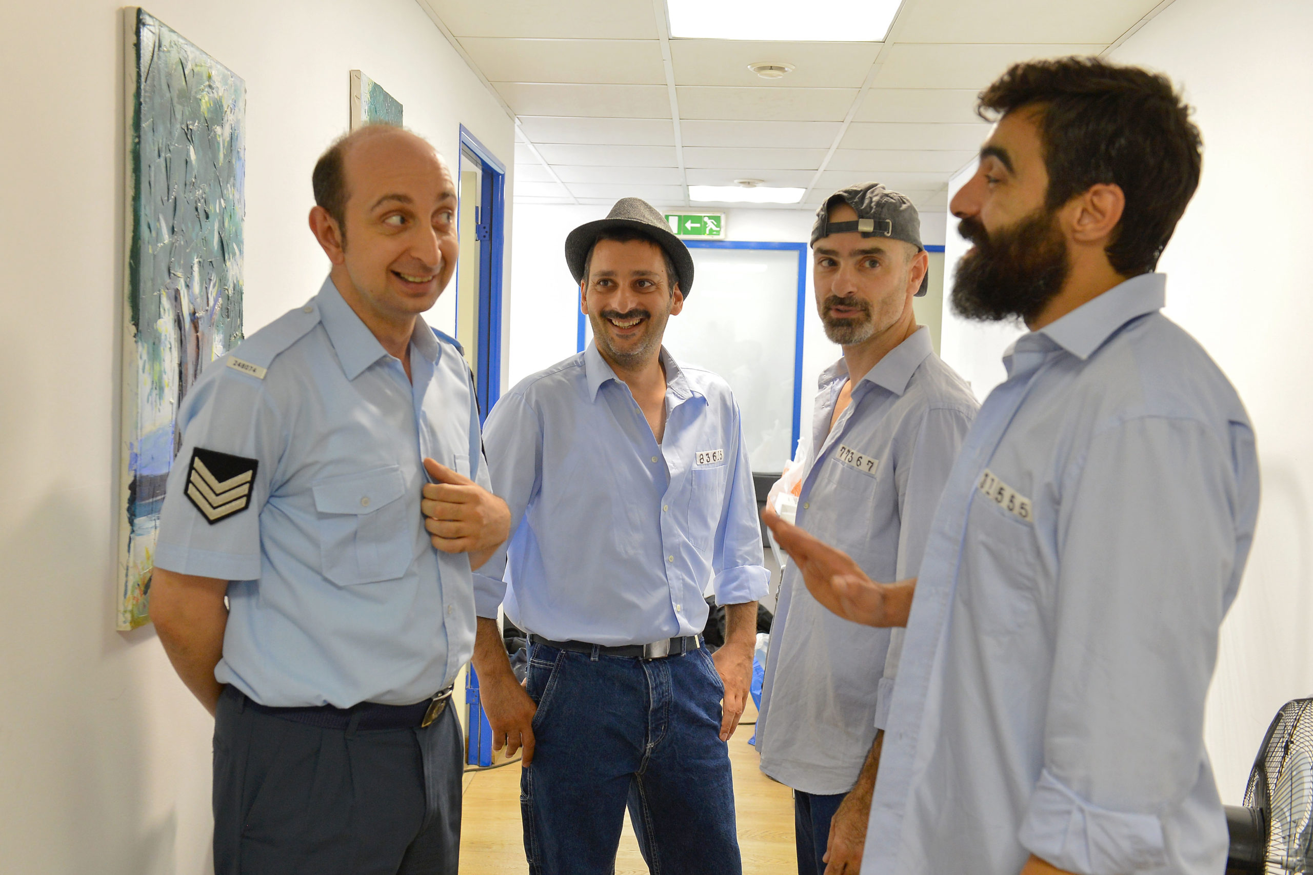 «Στα σύρματα», ΕΡΤ σειρά