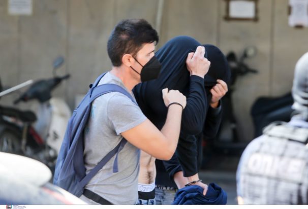 χούλιγκαν Κροάτες μεταγωγή