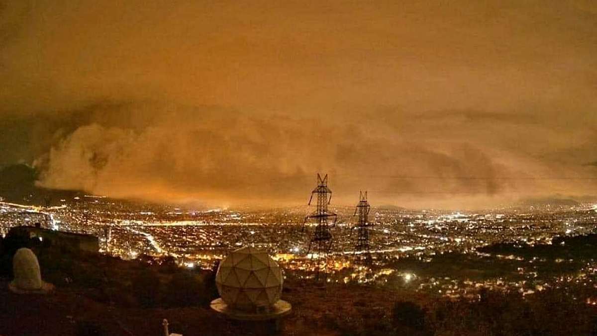 Κακοκαιρία «Daniel»: Εντυπωσιακή φωτογραφία τη στιγμή που το φαινόμενο βρίσκονταν πάνω από την Αττική