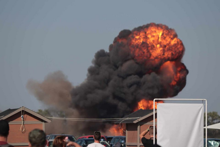 Ουγγαρία: Δύο νεκροί και τέσσερις τραυματίες από συντριβή αεροσκάφους κατά τη διάρκεια αεροβατικού σόου