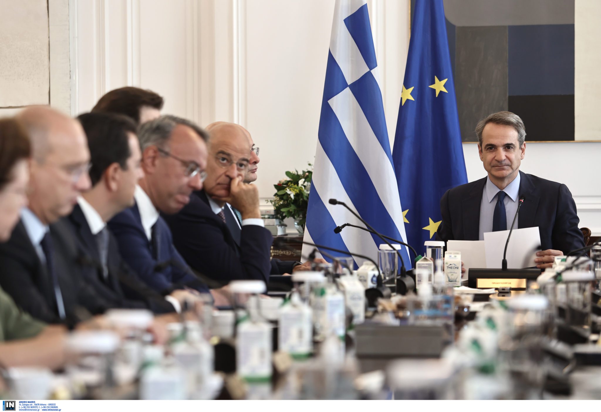 Ο Κυριάκος Μητσοτάκης στο Υπουργικό