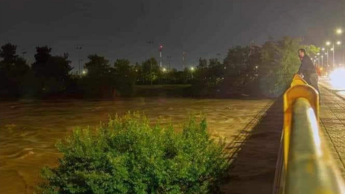 Κακοκαιρία «Daniel»: Μεταμεσονύχτια σύσκεψη στην Πυροσβεστική Υπηρεσία για τον Πηνειό