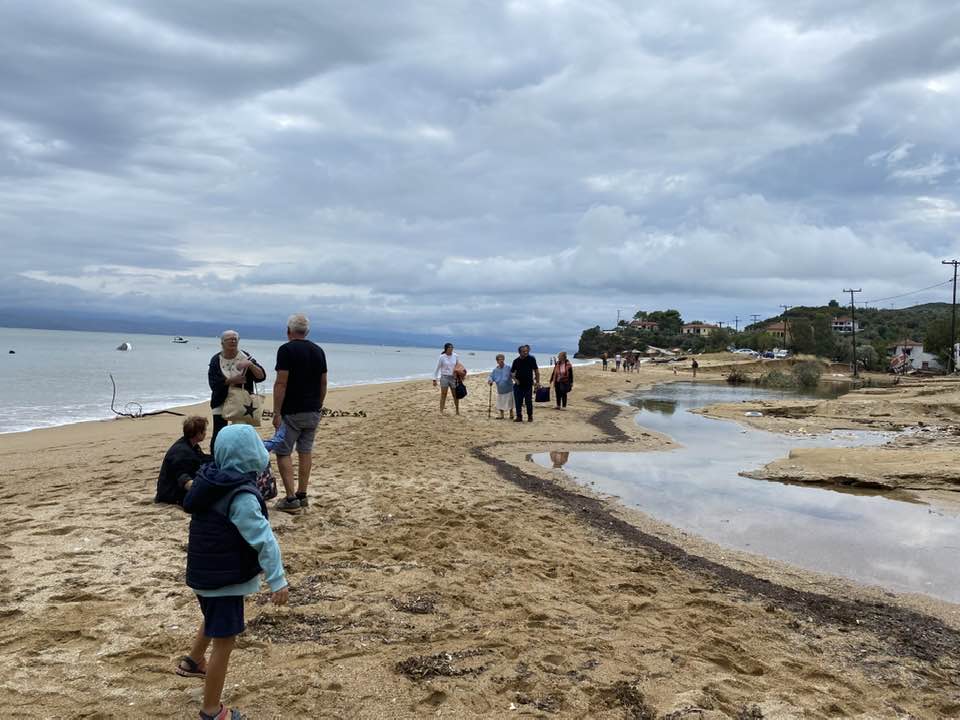 Κακοκαιρία Daniel – Πήλιο: «Δούλεψαν 3 μέρες σαν σκυλιά και έφυγαν δακρυσμένοι» – Συγκινητική μαρτυρία κατοίκου για τους τουρίστες