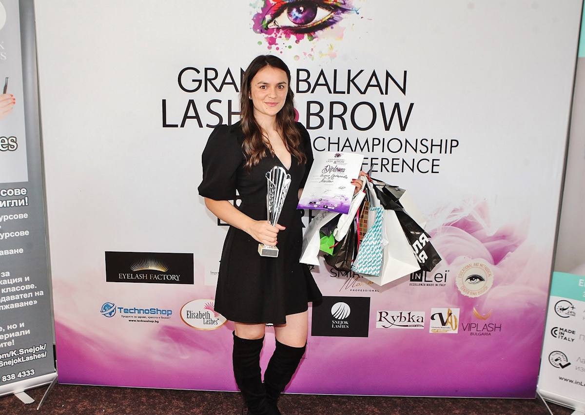 Βραβευμένη αισθητικός κατηγορείται για κατασκοπεία υπέρ της Ρωσίας – Είπε στους πελάτες της ότι δεν ξέρει ποιος είναι ο Πούτιν