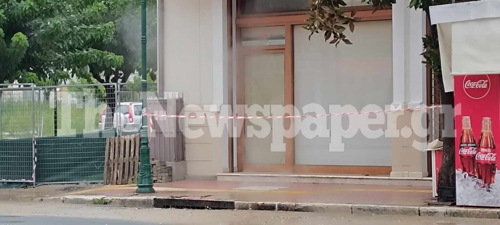 Βόλος: Μυστήριο με καπνούς που βγαίνουν από φρεάτιο – Εικόνες από το σημείο