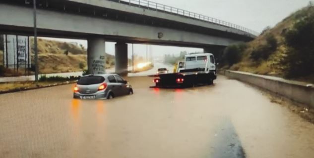 Κακοκαιρία Daniel: Νέο μήνυμα του 112 στον Βόλο – Χωρίς ρεύμα στο Πήλιο, εγκλωβισμένοι οδηγοί και στην Σκιάθο