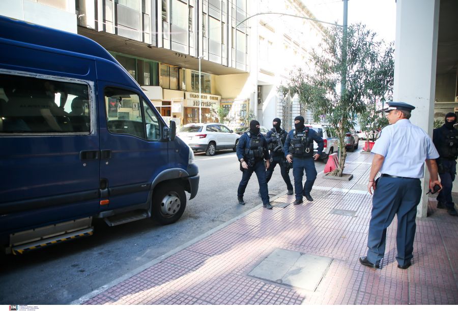 Απολογία πλήρωμα Blue Horizon