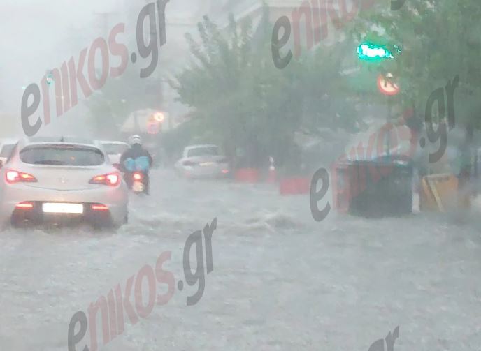 Κακοκαιρία Daniel: Ισχυρή καταιγίδα τώρα στην Αθήνα – Άνοιξαν οι ουρανοί – BINTEO αναγνώστη