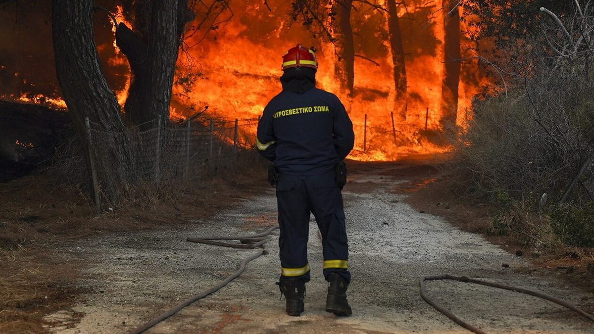 Πολιτική Προστασία: Πού υπάρχει μεγάλος κίνδυνος για φωτιές σήμερα 8 Σεπτεμβρίου – Δείτε τον χάρτη