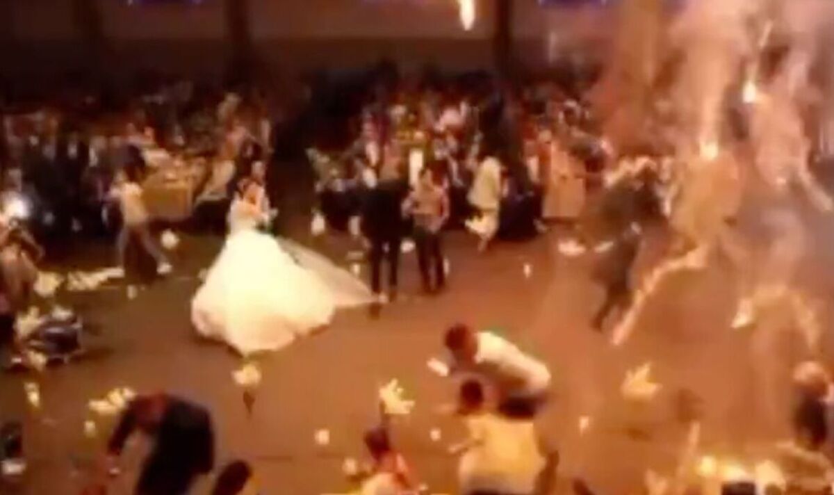 Το γαμήλιο γλέντι έγινε εφιάλτης – Τουλάχιστον 114 νεκροί και 150 τραυματίες από φωτιά που ξέσπασε σε χώρο δεξίωσης