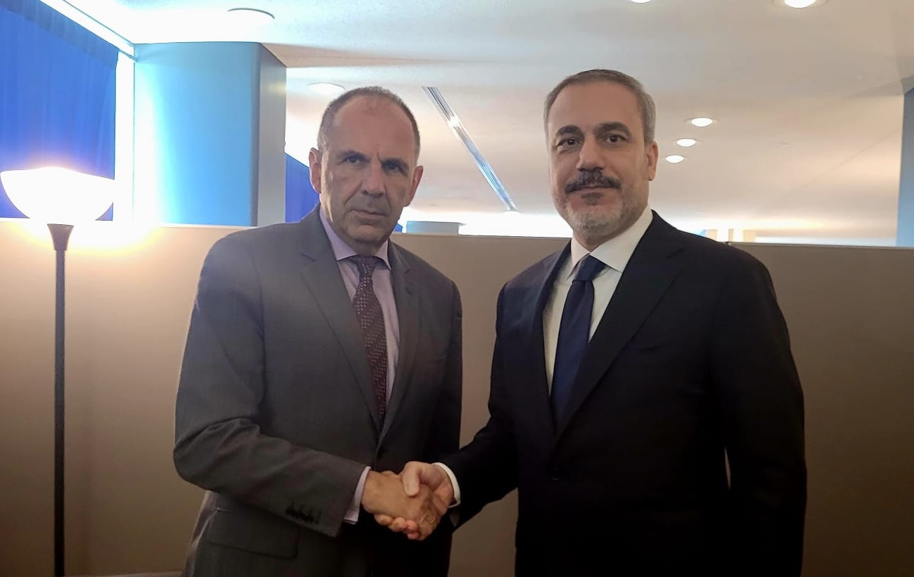 Γιώργος Γεραπετρίτης Χακάν Φιντάν