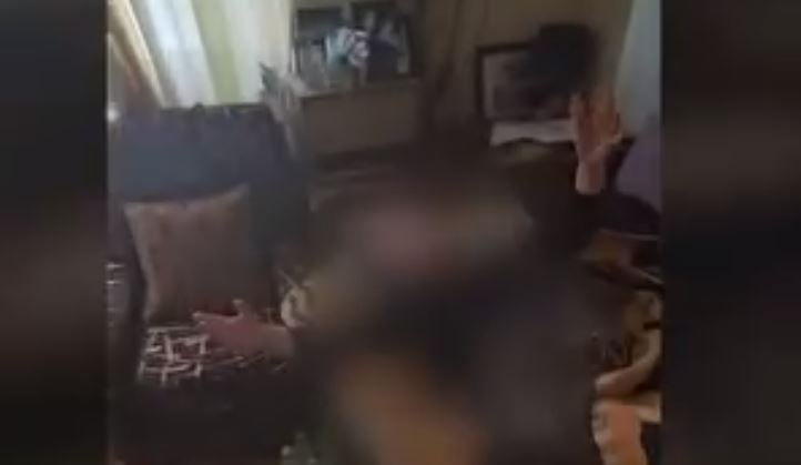 Κακοκαιρία Daniel: Ταξίδεψε για ώρες για να βρει την μητέρα του στον Παλαμά – «Πού είσαι αγόρι μου;» – ΒΙΝΤΕΟ