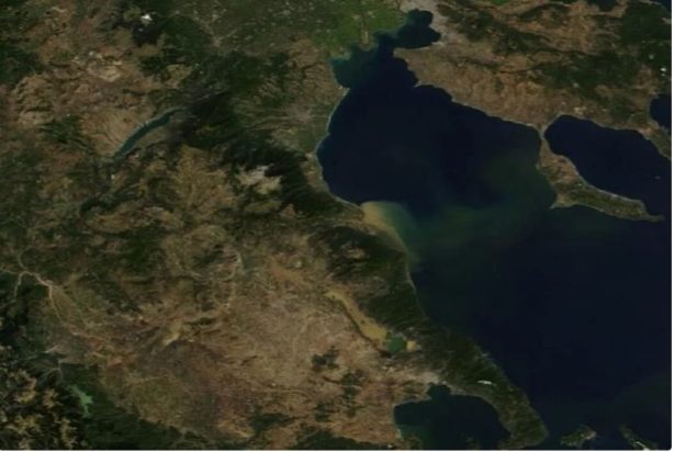 Η λάσπη έφτασε στην Χαλκιδική