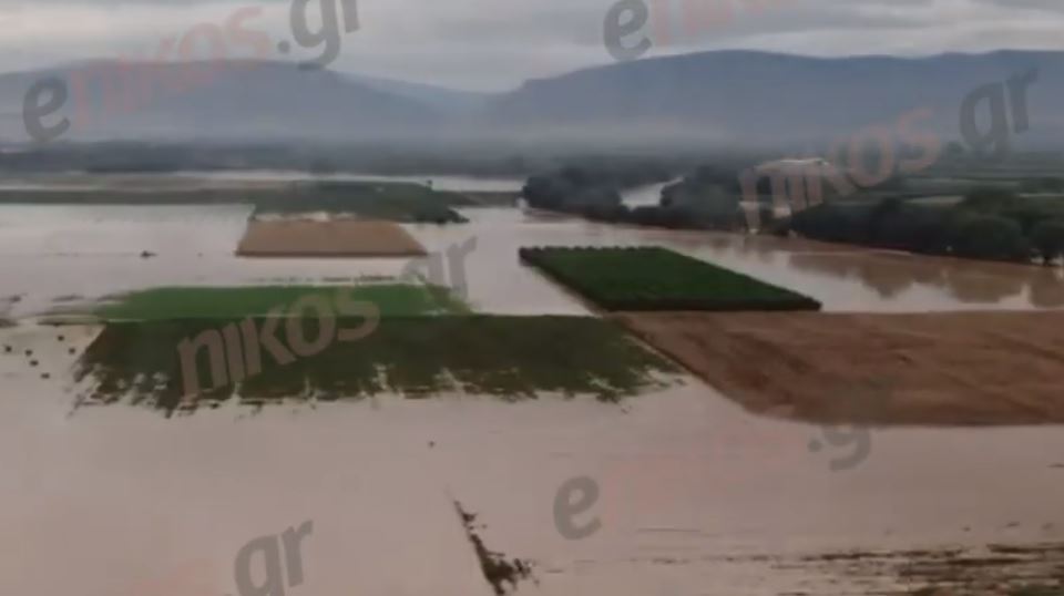 Λάρισα πλημμύρα enikos.gr