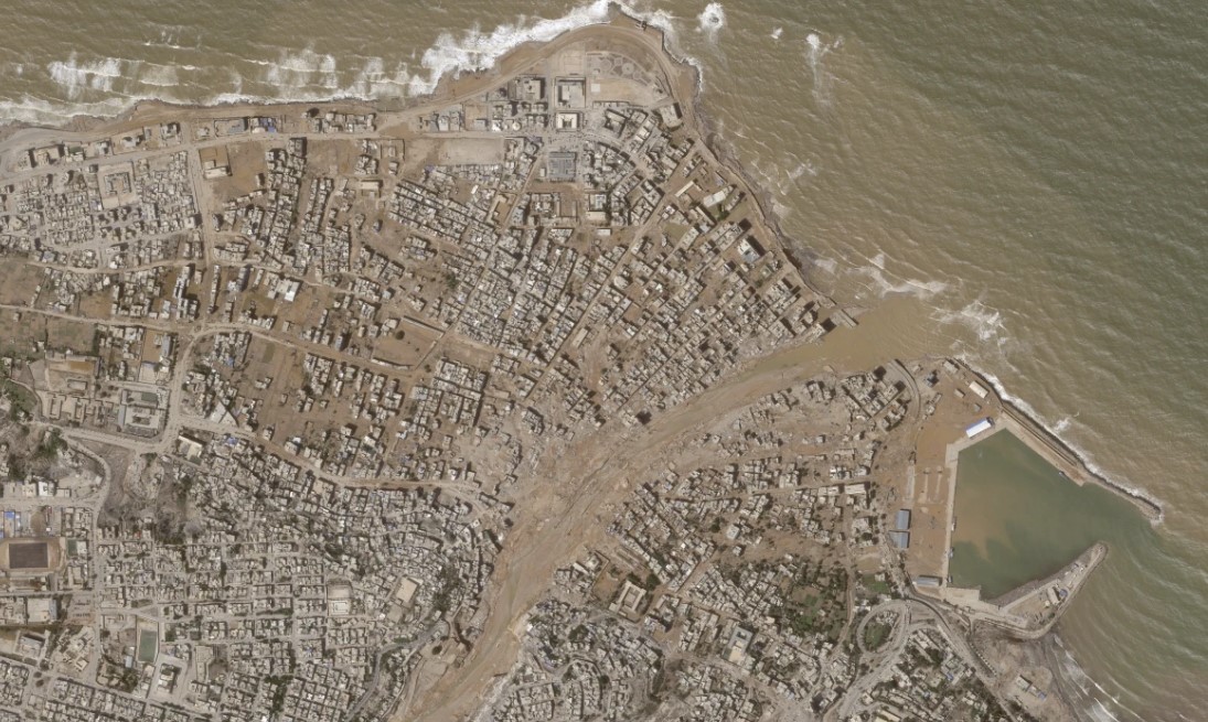 Κακοκαιρία Daniel: Εκατοντάδες πτώματα σε παραλία της Λιβύης – 10.100 άνθρωποι αγνοούνται