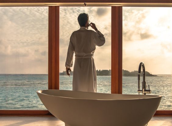 Οι ταξιδιωτικοί πράκτορες αποκαλύπτουν τις τρελές απαιτήσεις των πλουσίων - Από τις ερωμένες μέχρι το Φενγκ Σούι