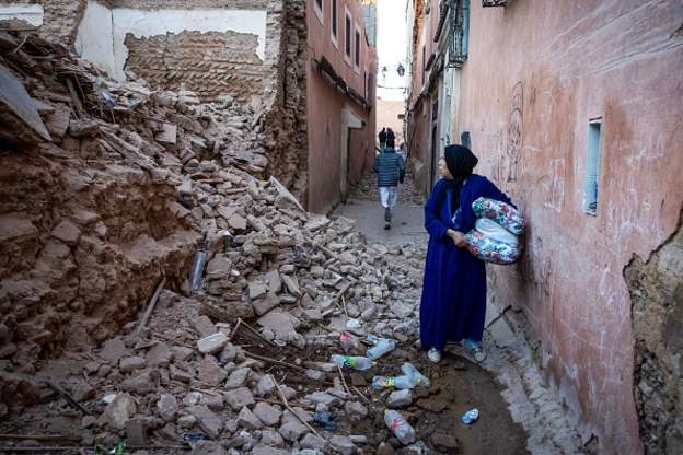 Σεισμός στο Μαρόκο: Ξεπέρασαν τους 1.000 οι νεκροί από τα 6,9 Ρίχτερ – Στη «μάχη» για τις επιχειρήσεις διάσωσης και ο Στρατός