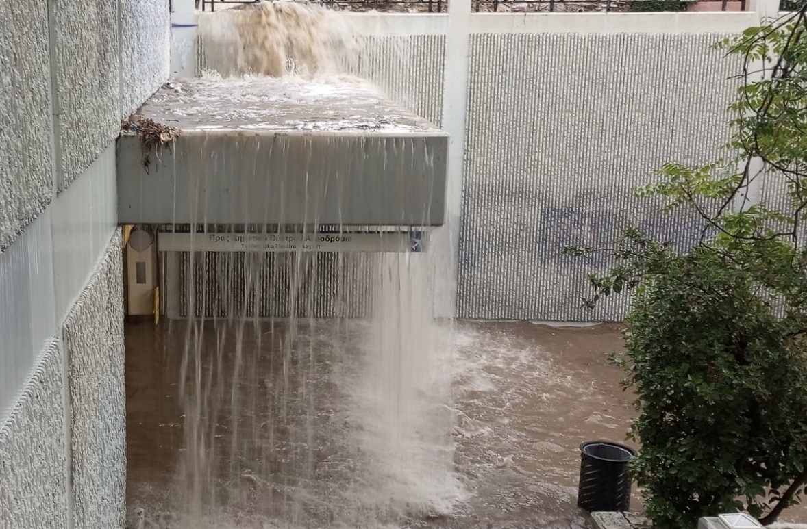 Κακοκαιρία Daniel: Πλημμύρισαν σταθμοί του Μετρό και του Ηλεκτρικού – ΦΩΤΟ και ΒΙΝΤΕΟ