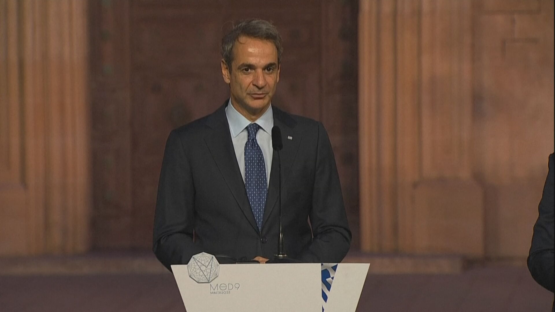 Μητσοτάκης στην Σύνοδο Κορυφής της EUMED9: «Η Ευρώπη να αποφασίζει ποιος μπαίνει στην ΕΕ και όχι οι διακινητές»