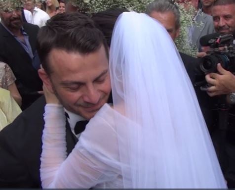 Γιώργος Αγγελόπουλος – Δήμητρα Βαμβακούση: Οι πρώτες εικόνες από τον γάμο τους – ΒΙΝΤΕΟ