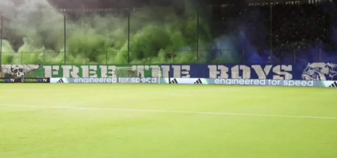 Μιχάλης Κατσουρής: Ξέσπασε ο αδελφός του για το πανό στην Λεωφόρο – «Ντρέπομαι που είμαι Έλληνας»