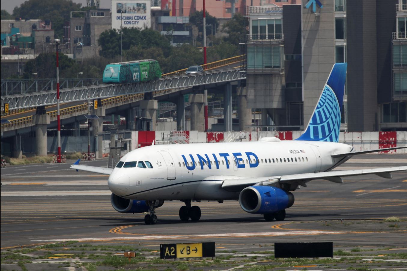 Τρόμος σε πτήση για Ρώμη: Αεροπλάνο έπεσε 28.000 πόδια μέσα σε 10 λεπτά