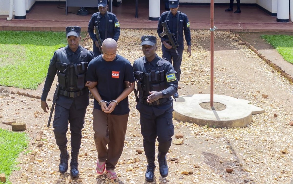 Ρουάντα: Έβλεπε ταινίες με serial killers και δολοφόνησε 14 γυναίκες – Τις έθαψε στην κουζίνα του