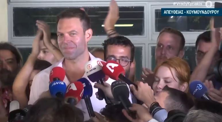 Στέφανος Κασσελάκης: Οι πρώτες δηλώσεις του προέδρου του ΣΥΡΙΖΑ – «Το φως κέρδισε, δεν θα σας προδώσω ποτέ»