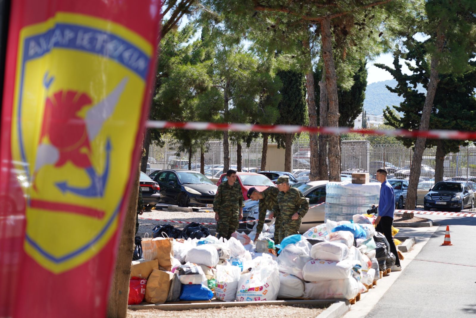 στρατός πλημμυροπαθείς Θεσσαλία βοήθεια