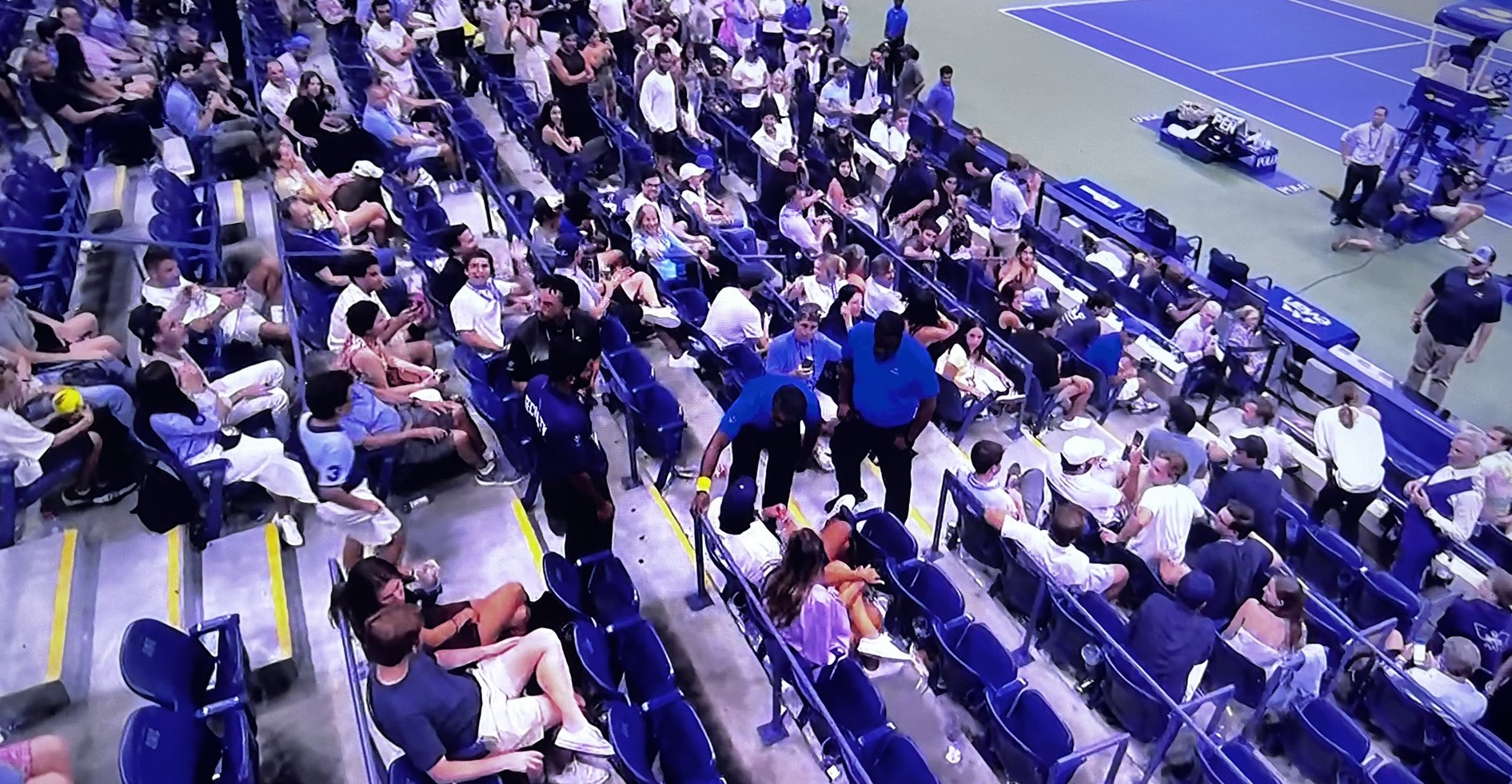 US Open: Θεατής τραγουδούσε τον ύμνο των Ναζί – Η αντίδραση του Αλεξάντερ Ζβέρεφ – BINTEO