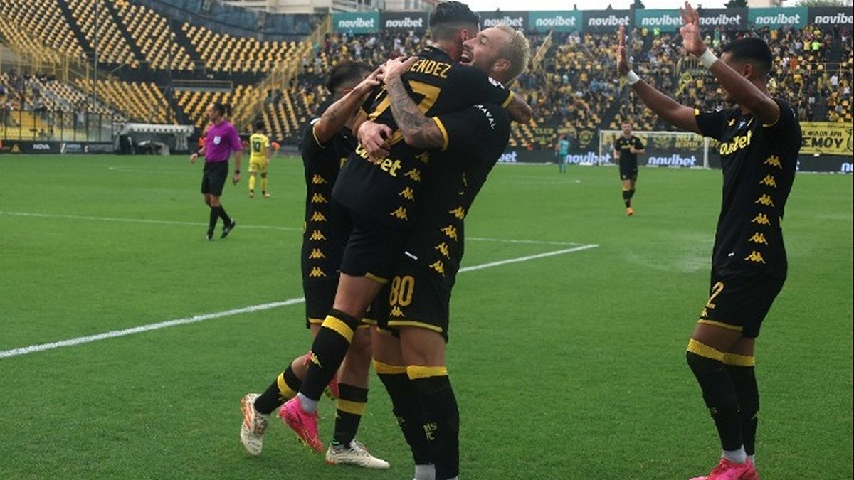 Super League: «Αναγεννημένος» με Μάντζιο ο Άρης