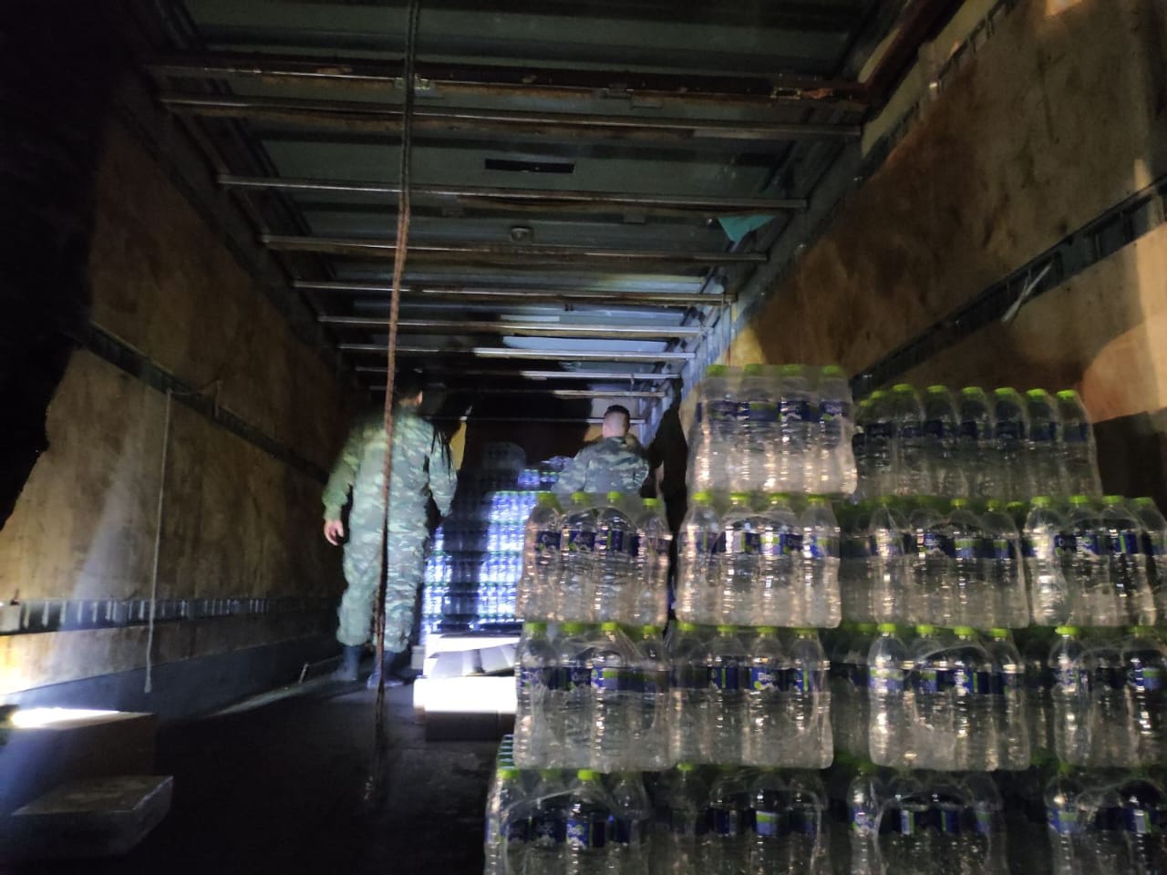 Ανατιμήσεις: Περιβαλλοντικό «καπέλο» σε νερό, χυμούς, αναψυκτικά και γάλα από το 2025