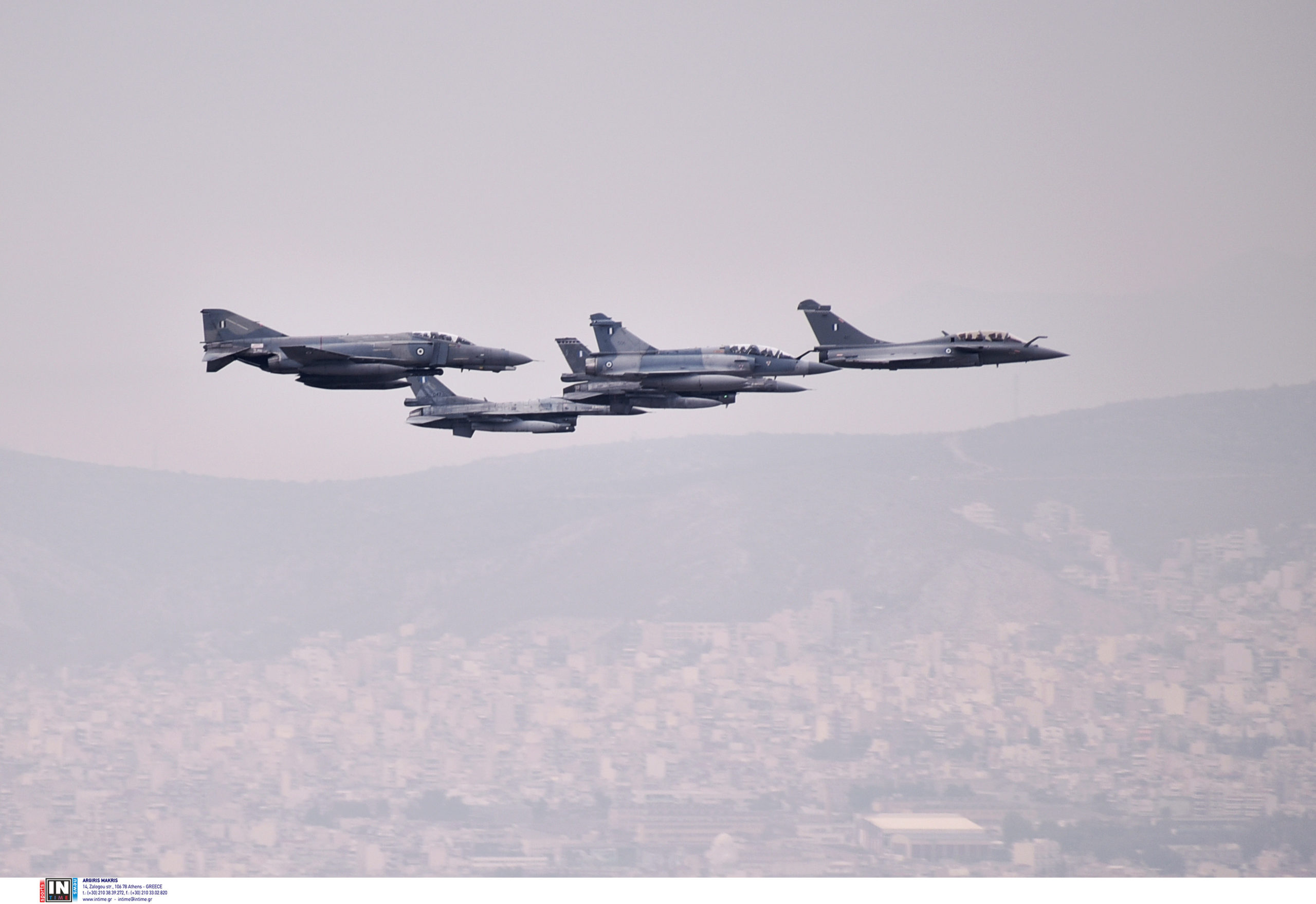 παρέλαση μαχητικά