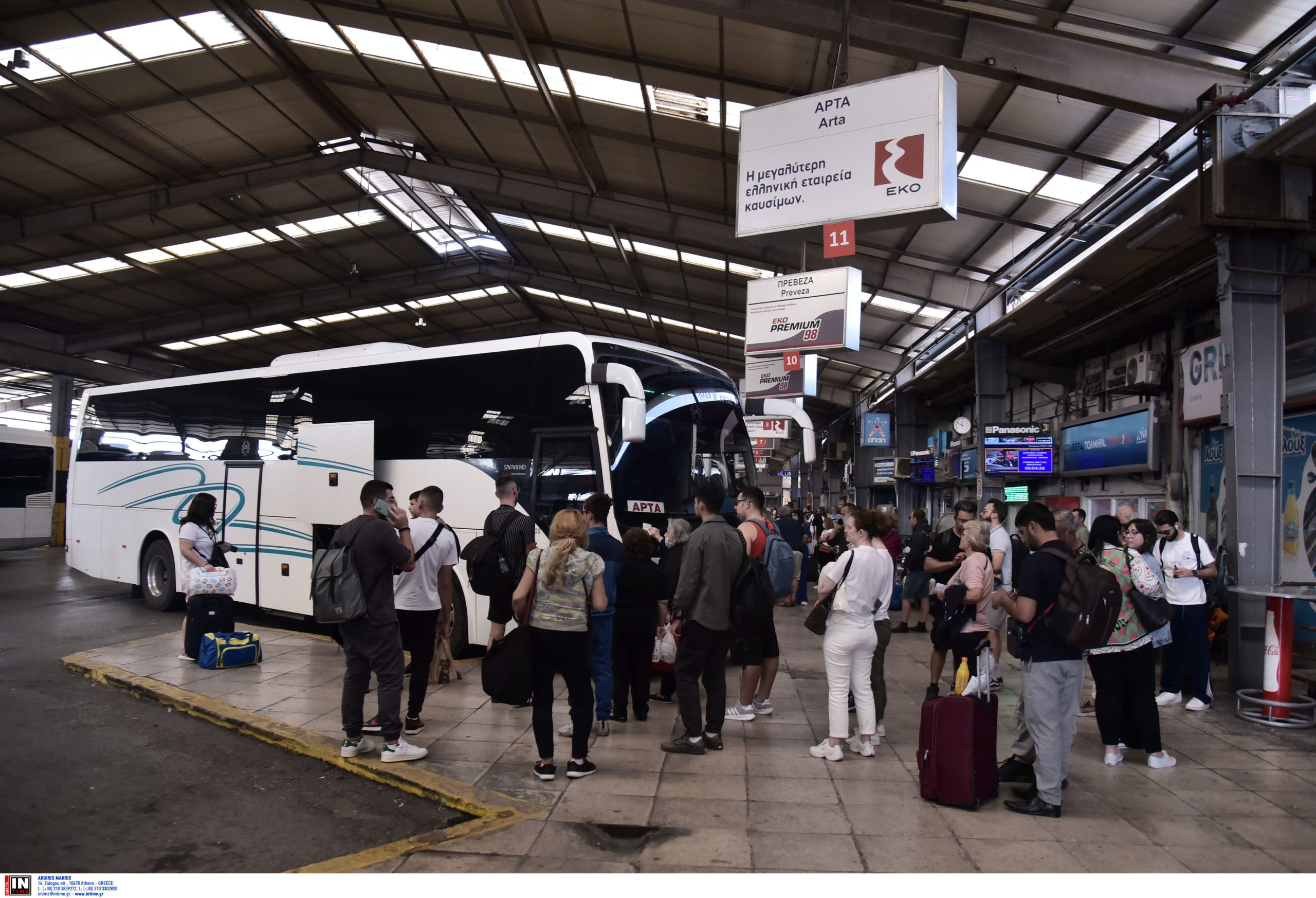 Αυτοδιοικητικές εκλογές: Όπου φύγει – φύγει οι ετεροδημότες – Γεμάτα αναχωρούν πλοία και λεωφορεία